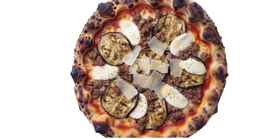 Pizza Moussaka : tomate, Fior di latte, Viande hachée, Aubergines grillées, Tranches de mozza, Copeaux de parmesan